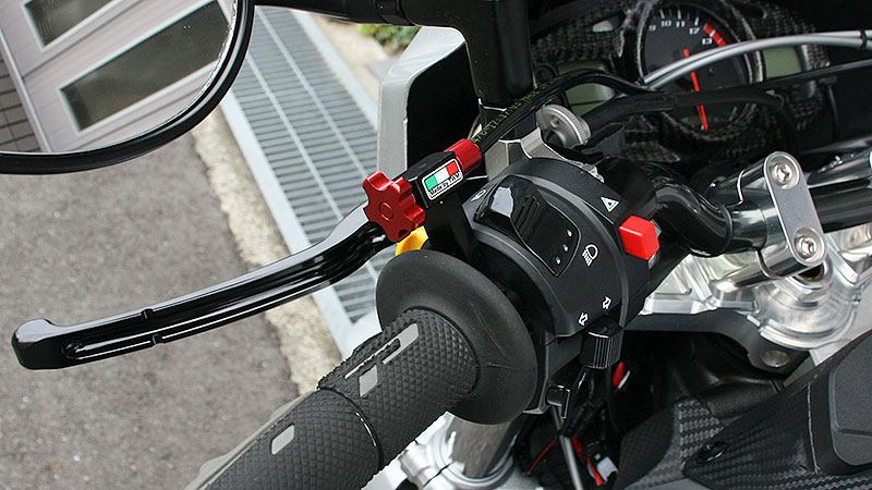 TWM Special Components 製 ブレンボマスターシリンダー用 リモートアジャスター | Ponji's GSR【  GSR400のカスタムやツーリングレポートなど 】