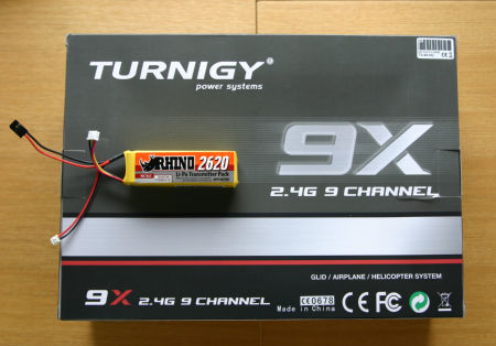 110823_1 Turnigy 9Xとバッテリー